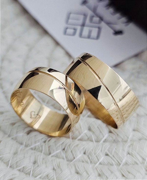 Par de Alianças Miami II em Ouro 18k - 8MM
