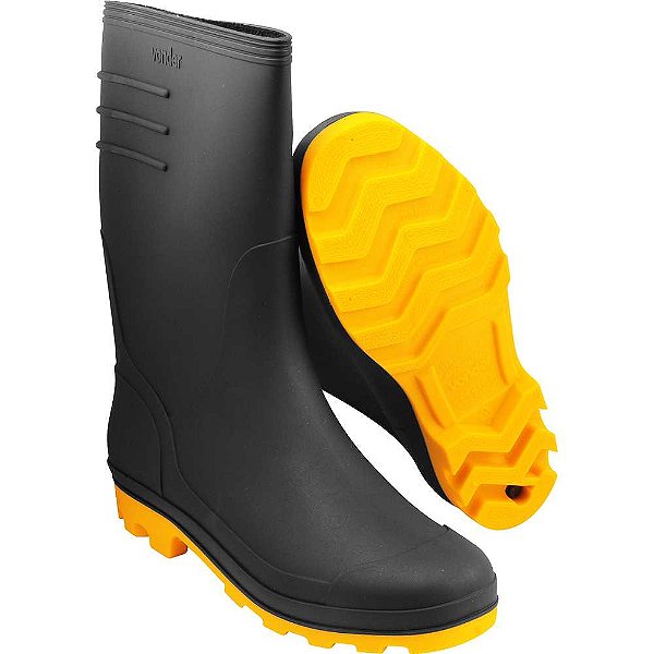 Bota de PVC preta com solado amarelo 40 cano médio com forro VONDER