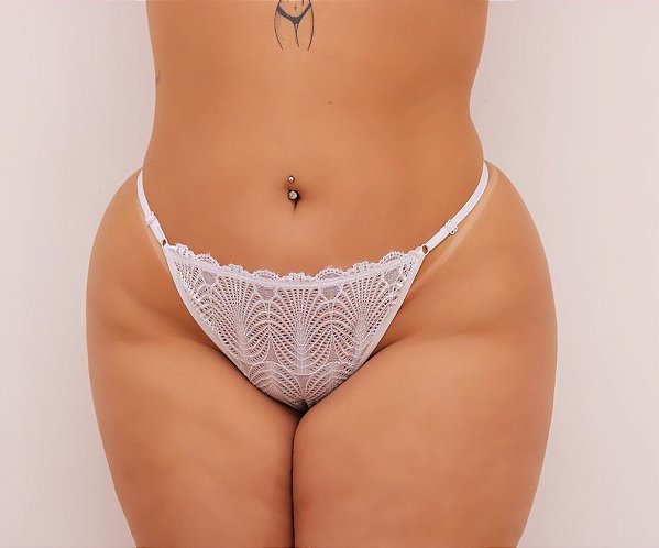 Calcinha Plus Size Fio Dental com Frases em Strass - Branca