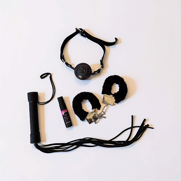 Kit Especial 6/9 - Chicote + Algema + Mordaça + Gel Excitante