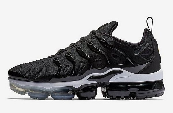 Vapor Max Plus Preto e Branco