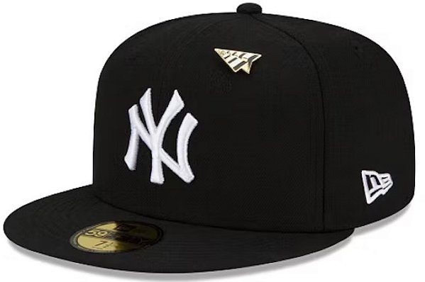 NEW ERA x PAPER PLANES - Boné New York Yankees 59Fitty "Preto" -NOVO-