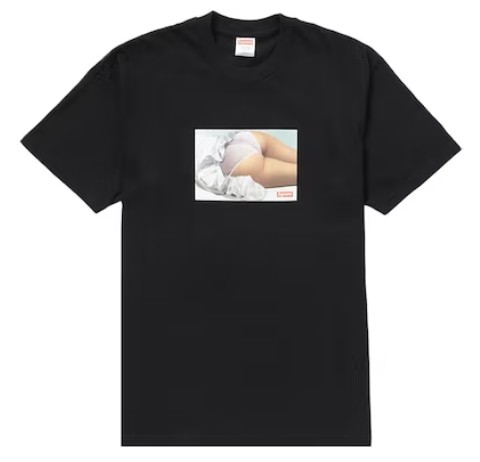 SUPREME - Camiseta Maude "Preto" -NOVO-