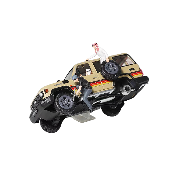 DIECAST TALK - Miniatura Toyota Land Cruiser 70 Series Arab Exclusive "Ver.2" -NOVO-