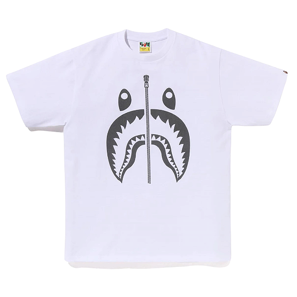 BAPE - Camiseta Pigment Shark SS23 "Branco" -NOVO-