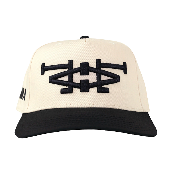 OMA DESIGN STUDIOS - Boné LA LA Side Curved Brim "Creme/Preto" -NOVO-