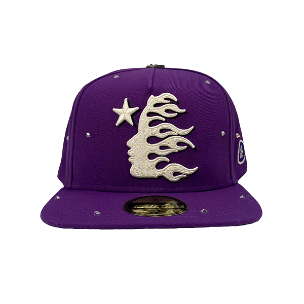 HELLSTAR - Boné OG Logo Rhinestone Fitted "Roxo" -NOVO-