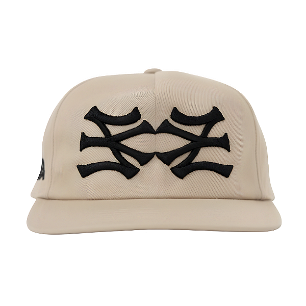 OMA DESIGN STUDIOS - Boné NY NY Side "Bege/Preto" -NOVO-