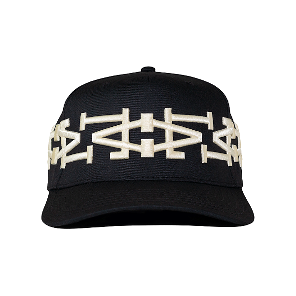 OMA DESIGN STUDIOS - Boné LA LA Crown Curved Brim "Preto/Creme" -NOVO-