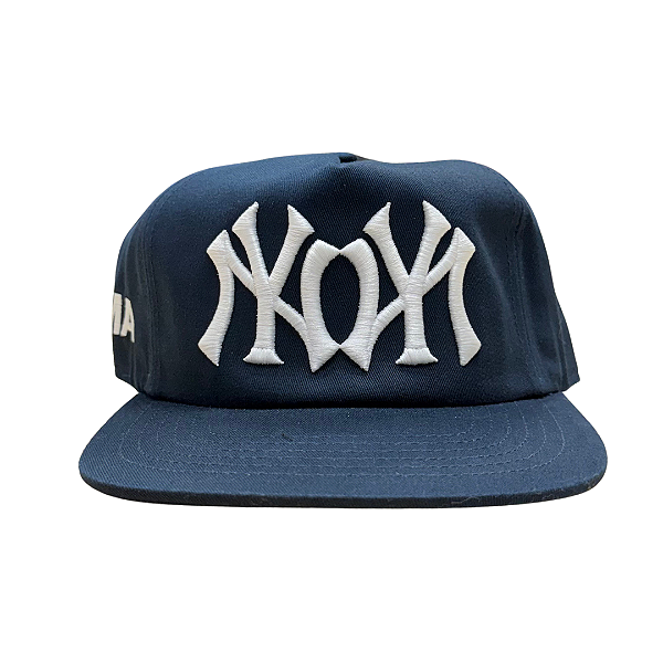 OMA DESIGN STUDIOS - Boné NY NY "Marinho/Branco" -NOVO-