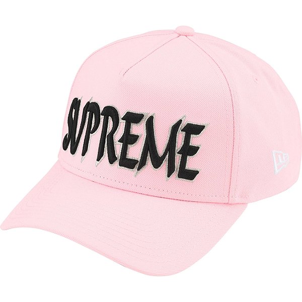 SUPREME x NEW ERA - Boné Sharp Spellout Adjustable "Rosa" -NOVO-