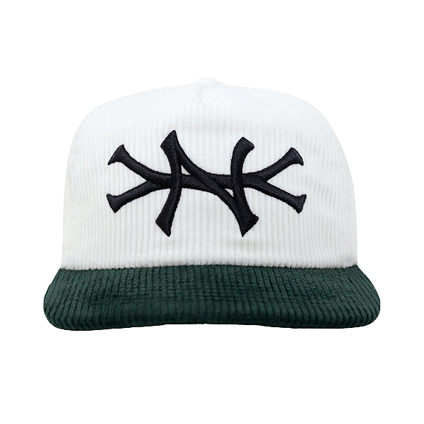 OMA DESIGN STUDIOS - Boné NY Corduroy "Creme/Verde" -NOVO-