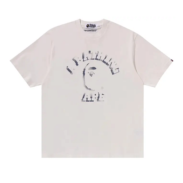 BAPE - Camiseta Garment Dye Spray Print "Creme" -NOVO-
