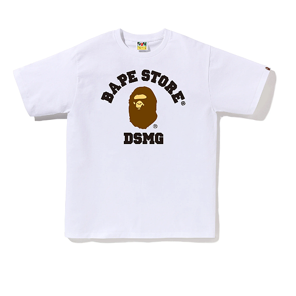 BAPE x DOVER STREET MARKET - Camiseta College Store Ginza "Branco" -NOVO-