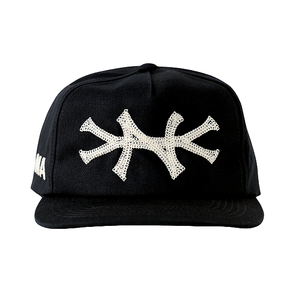 OMA DESIGN STUDIOS - Boné NY Chain Stitch "Preto" -NOVO-