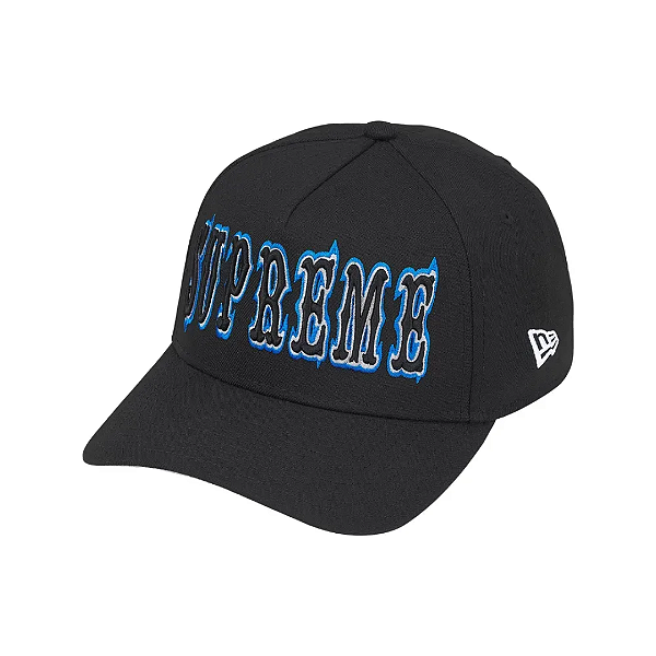 SUPREME X NEW ERA - Boné Gothic Outline Adjustable SS26 "Preto" -NOVO-