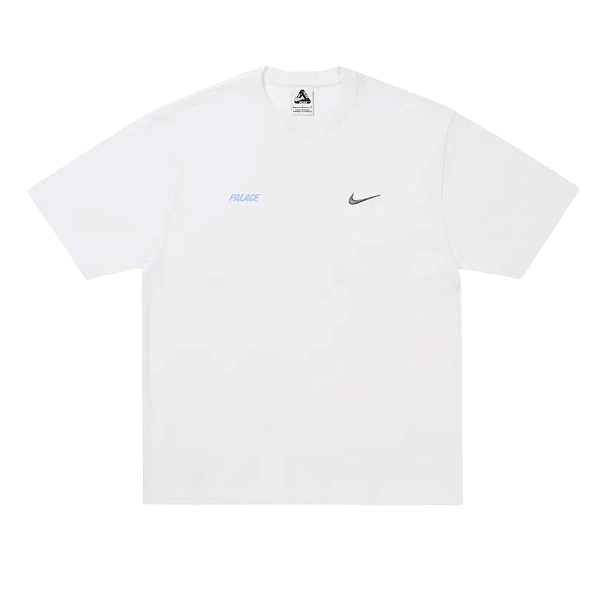 PALACE x NIKE - Camiseta Font Swoosh "Branco" -NOVO-