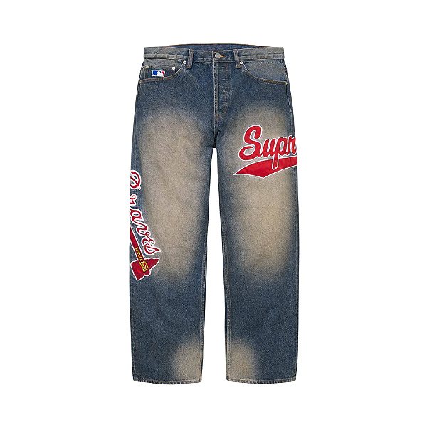 SUPREME x MITCHELL & NESS - Calça Atlanta Braves Loose Fit Denim "Washed Indigo" -NOVO-