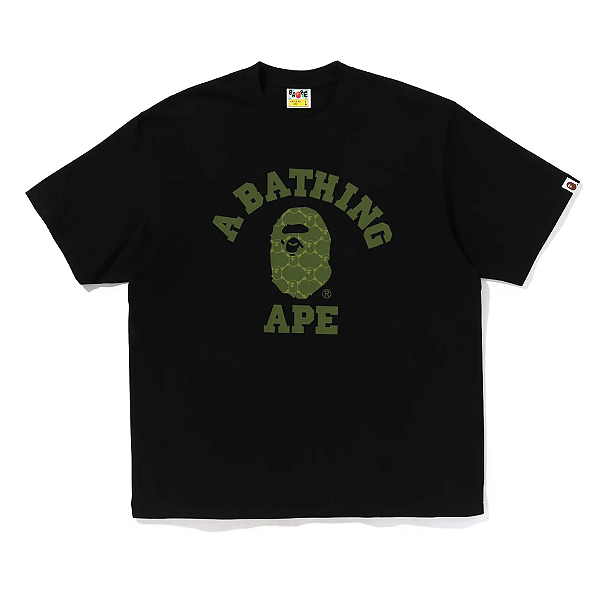 BAPE - Camiseta Monogram College "Preto" -NOVO-