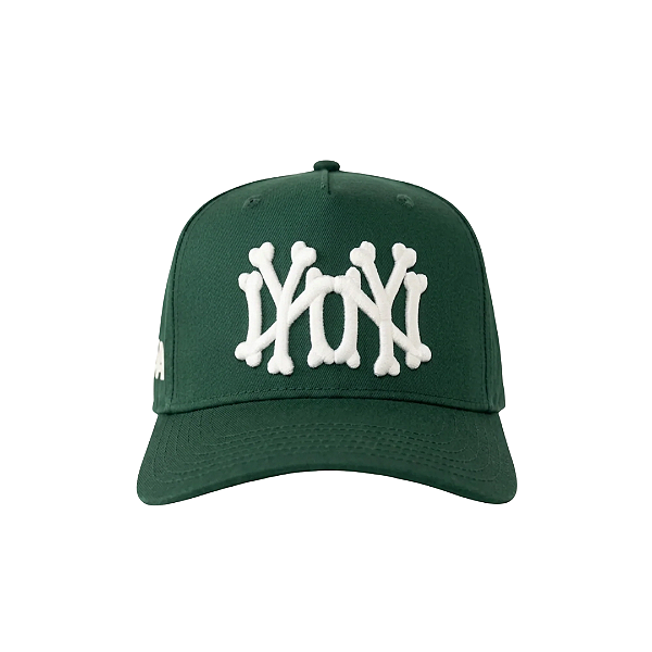 OMA DESIGN STUDIOS - Boné NY NY Bones Curved Brim "Verde" -NOVO-