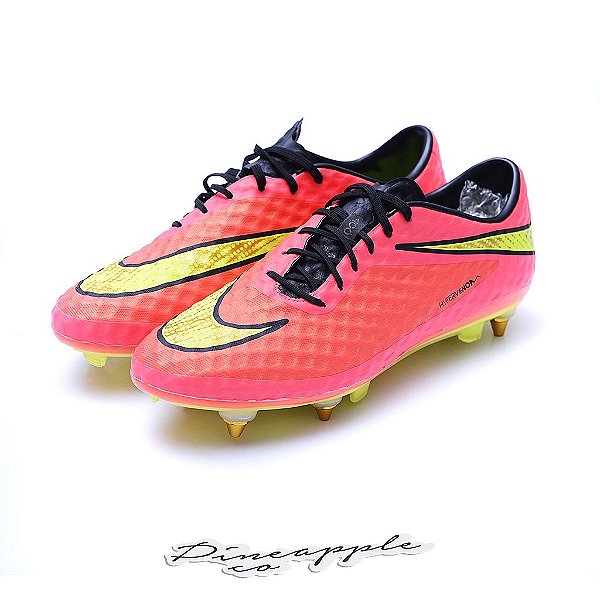 nova chuteira hypervenom