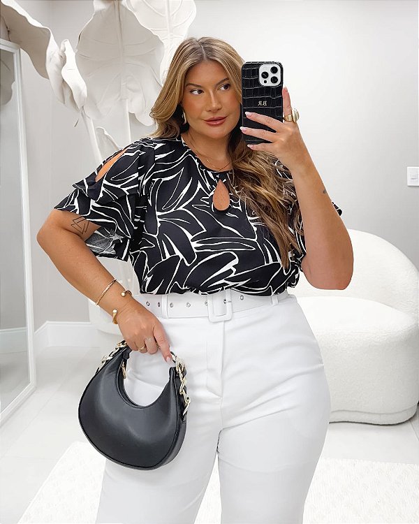 Blusa Estampada Preta Florata Quality Moda Plus Size Milanjus Primavera
