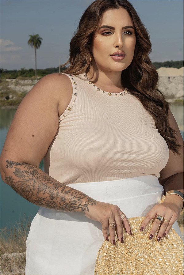 Regata Bordada Canelada Flower Quality Moda Plus Size Divas Primavera