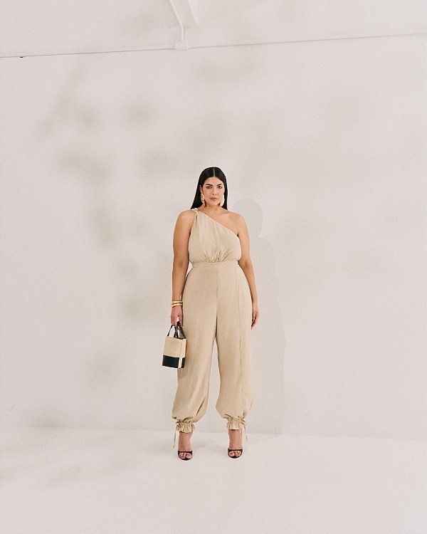 Macacão Estrela Creme Quality Moda Plus Size Quebela Primavera