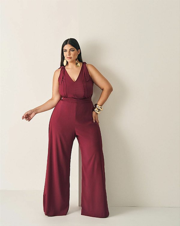 Macacão Pantalona com Nervuras Vinho Quality Moda Plus Size Outono qbl Preview