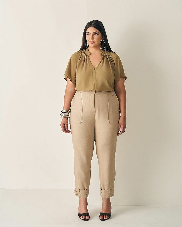Calça com Pences Bege Quality Moda Plus Size Outono qbl Preview