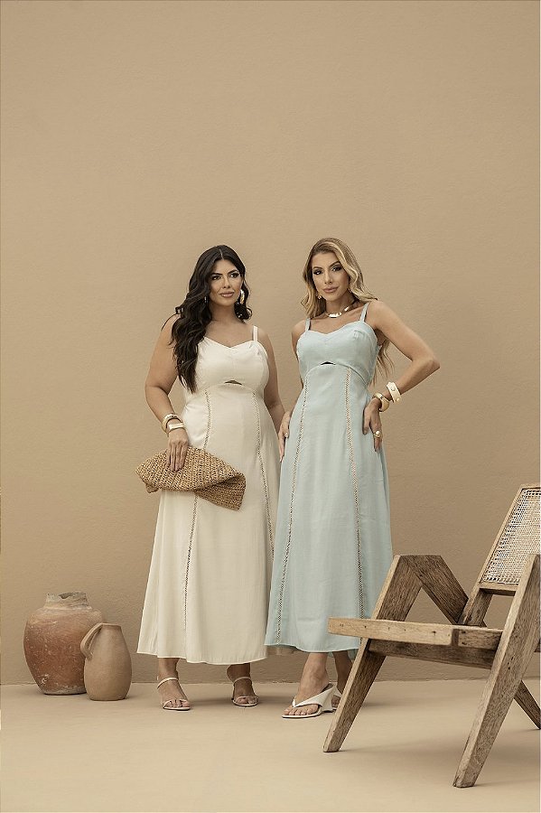 Vestido Midi com Detalhe Entremeio Quality Moda Plus Size Preview Dvs
