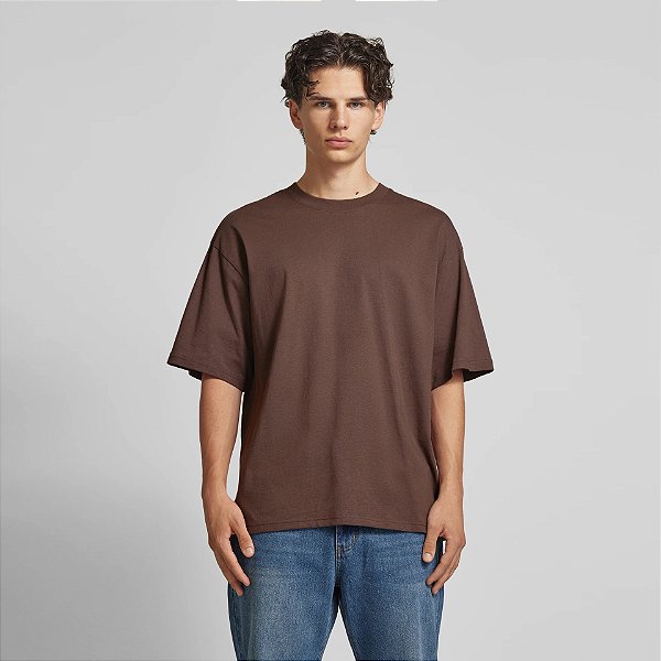 Camiseta Oversized Lisa Masculina Gola Larga Algodão Premium - Chocolate