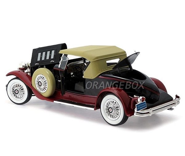 Monogram 1930 Packard Boat tail Speedster Kit 2301 Opened Box AS IS