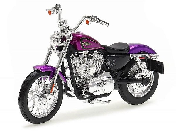 Harley Davidson XL1200 V Seventy-Two 2013 Maisto 1:18 Série 38