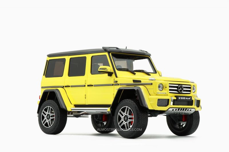 Mercedes-Benz G500 4×4 1:18 Almost Real