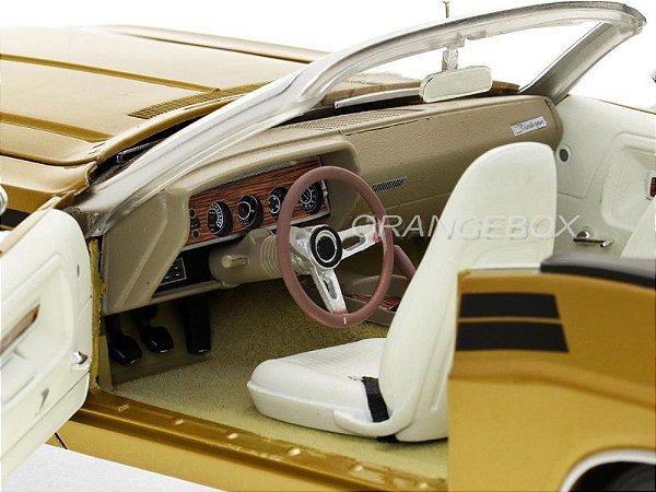 GL44940-A - 1:64 1971 Dodge Challenger 340 Convertible - The Mod Squad 1968 73 Tv Series