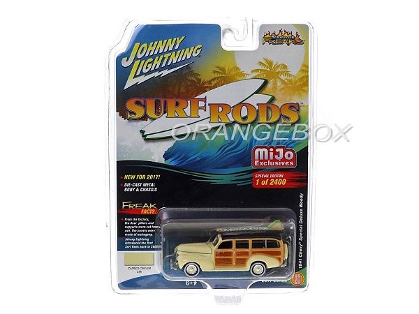 Chevy Special Deluxe Woody 1941 1:64 Johnny Lightning Surf Rods