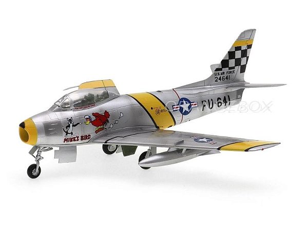 Avião F-86F30 39FS/51 FW Flown by Chrles McSain Kroea 1953 1:72 Easy Model