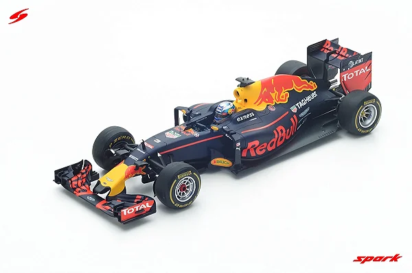 Fórmula 1 Red Bull Racing Tag Heuer RB12 Malaysian 2016 Daniel Ricciardo 1:18 Spark