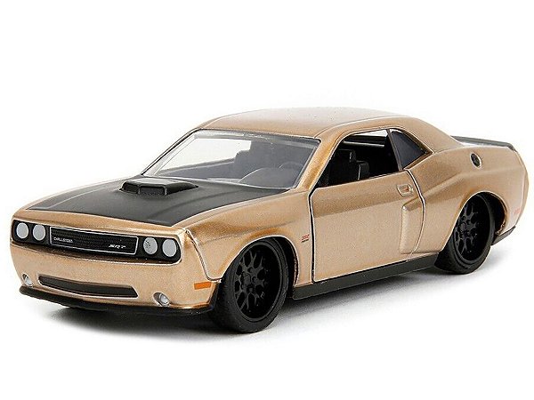 Dodge Challenger SRT8 2012 1:32 Jada Toys Pink Slips