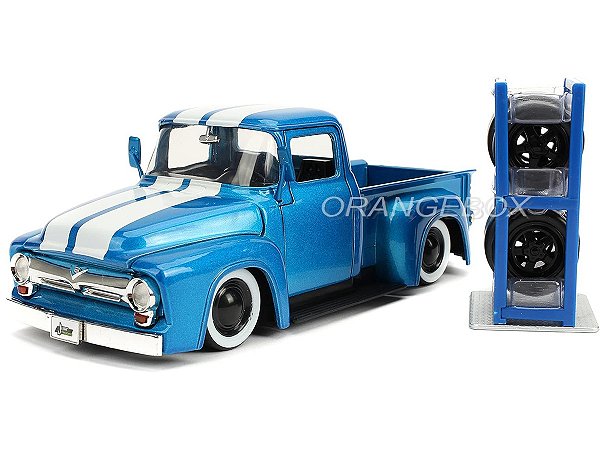 Ford F-100 Pick-Up 1956 1:24 Jada Toys + Estante com Rodas