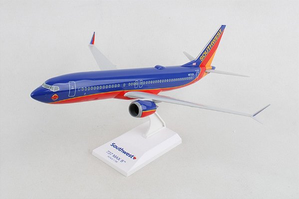 Avião Southwest Coleen 737-Max8 1:130 Skymarks