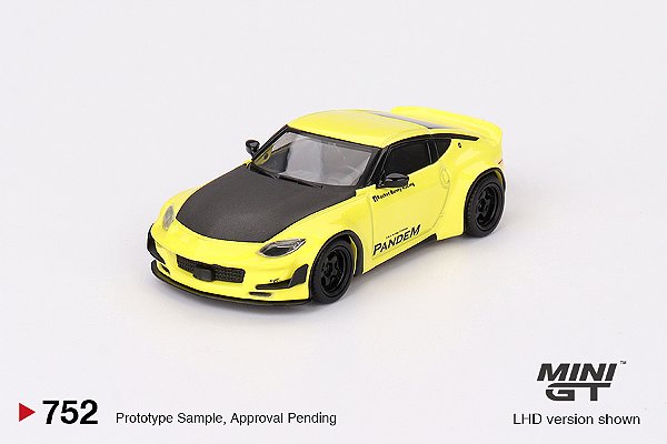 Nissan Z Pandem Ikazuchi Yellow 1:64 Mini GT