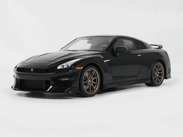 Nissan GT-R Takumi Edition 2024 1:18 GT Spirit Purple