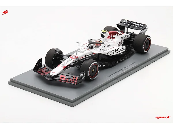 Fórmula 1 Oracle Red Bull Racing RB21 Yuki Tsunoda GP Japão 2025 1:18 Spark