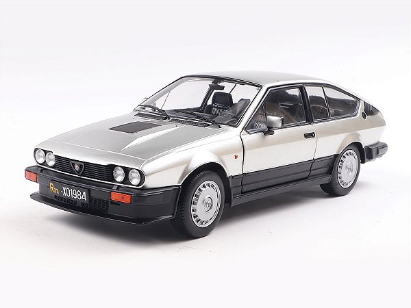 Alfa Romeo GTV6 1984 1:18 Solido Prata