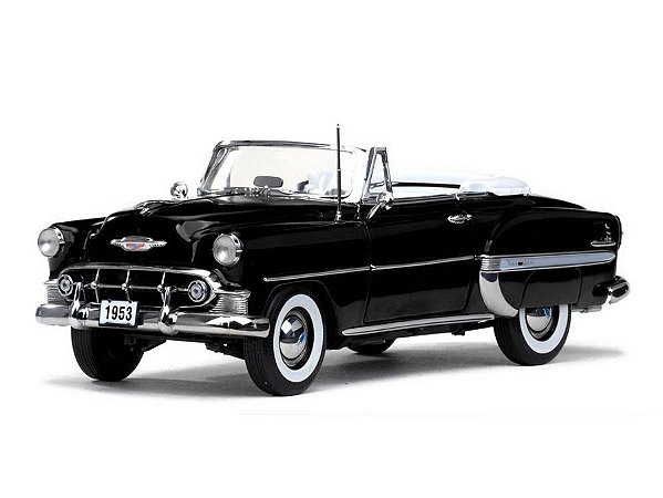 Chevrolet Bel Air 1953 Open Convertible 1:18 Sunstar Platinum Preto