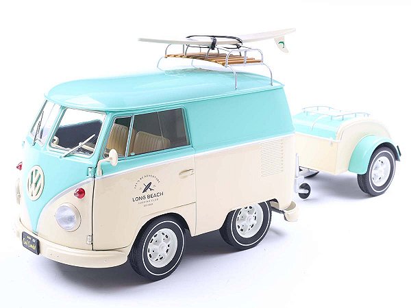 Volkswagen Kombi Cool Combi Sport 2024 1:18 Solido
