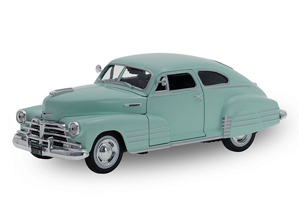 Chevrolet Fleetline Aerosedan 1948 1:25 Maisto Verde