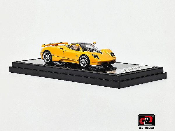 Pagani Zonda C12 Coupe 1:64 LCD Models Amarelo